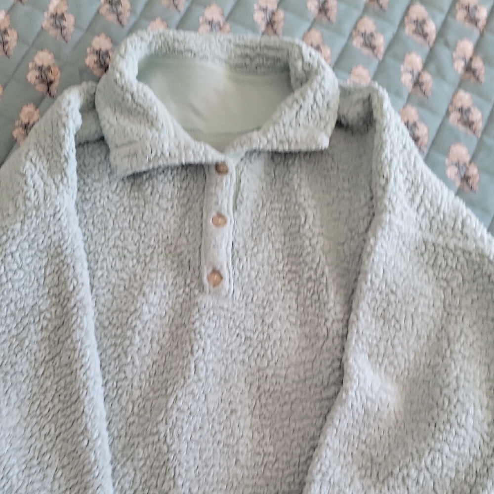 Aerie Soft Teal Or Mint Fleece Top